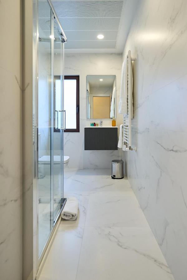 Ines Luna Suites Salamanca Buitenkant foto