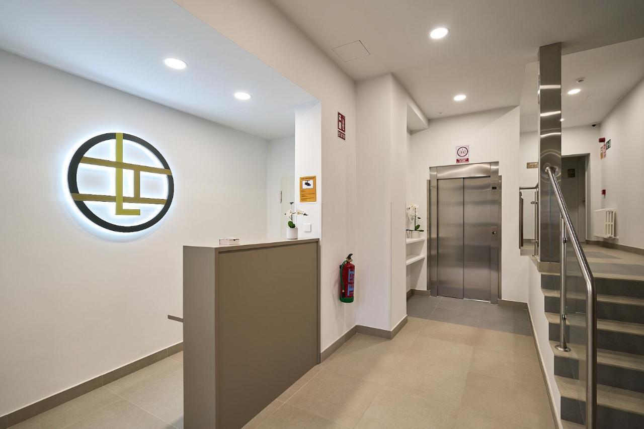Ines Luna Suites Salamanca Buitenkant foto